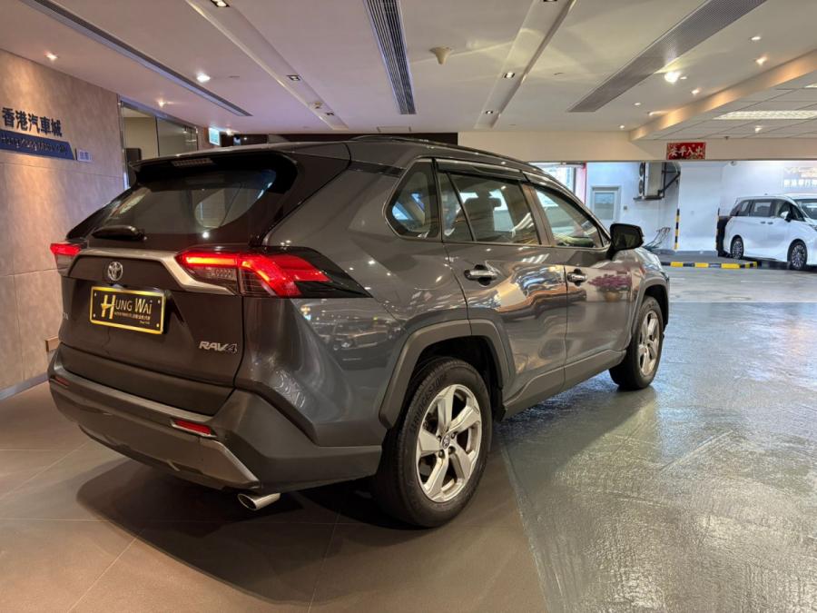 RAV4 Deluxe - Image 2